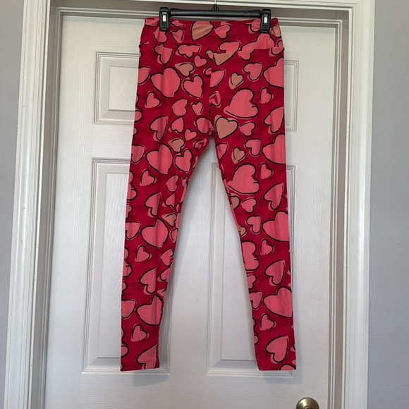 Lularoe Hearts Leggings. Size Tall and Curvy - Picture 1 of 4